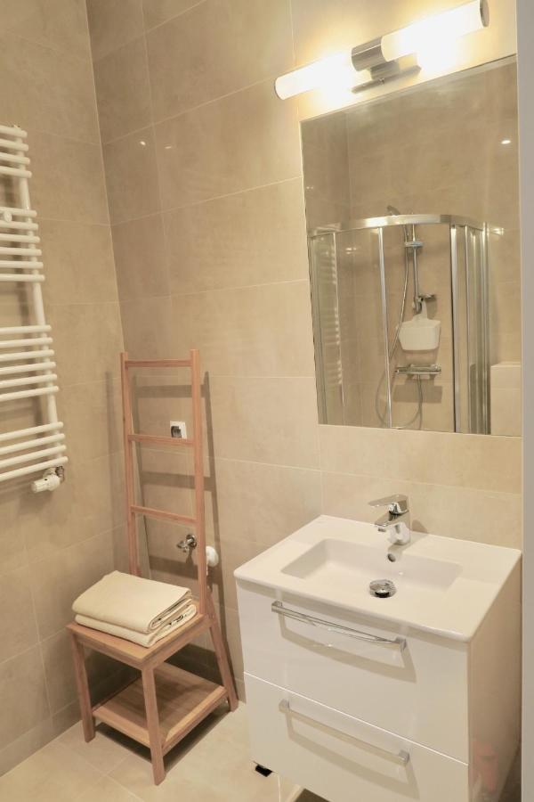 Bialy Apartament Centrum Appartement Kołobrzeg Buitenkant foto